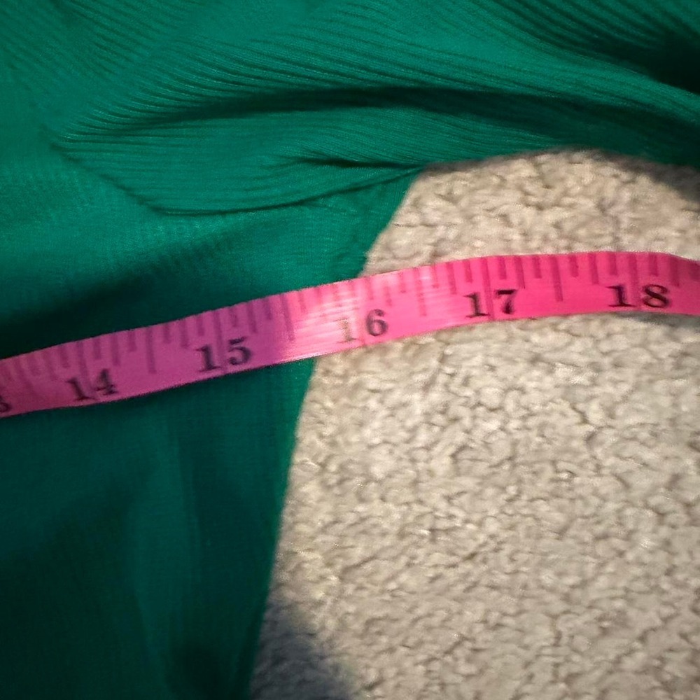 Emerald Green Ribbed Long Sleeve Crop Top NWT XS Color Pop Basic - Picture 6 of 8